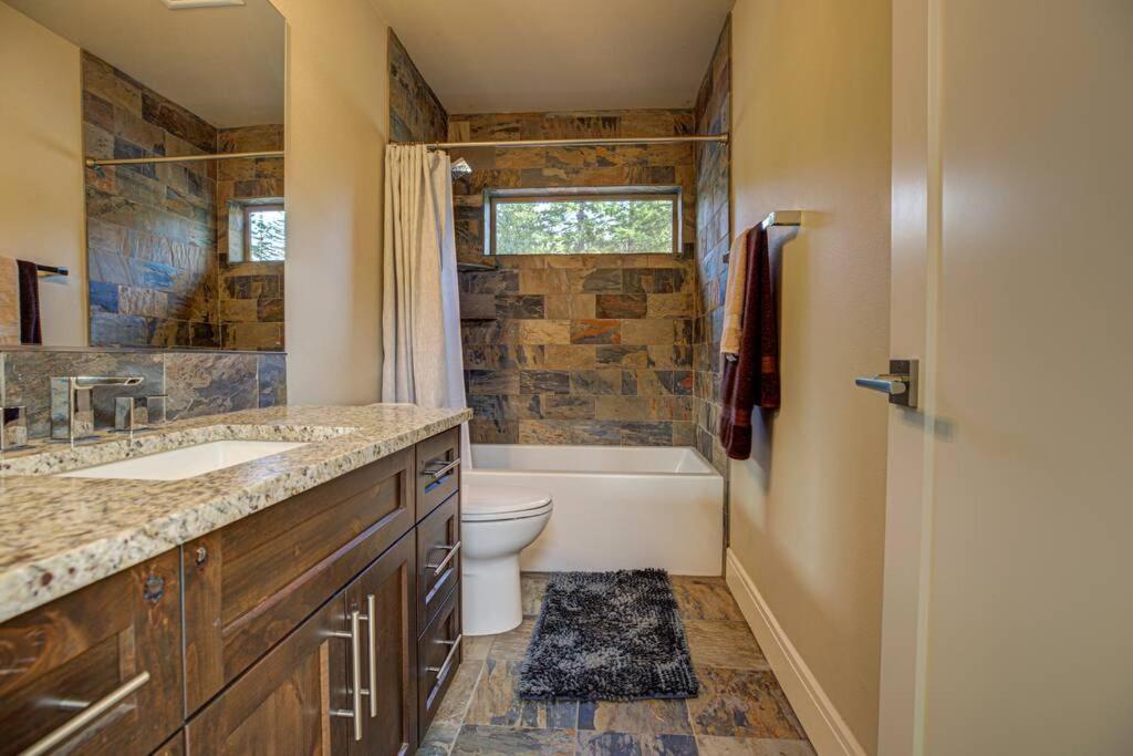 Newly Built Modern Chalet Duplex - 2 Mount Hood Village Exterior photo